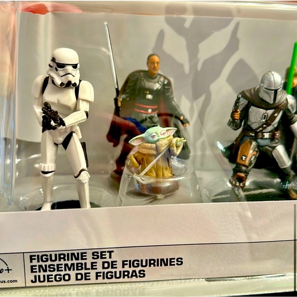 New Disney Parks Star Wars Mandalorian Figurine Set! - Picture 5 of 5